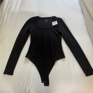 American Eagle Outfitters Classic Black Tee